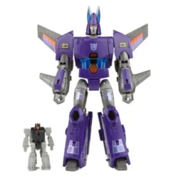 Transformers Generations Selects Voyager Cyclonus and Nightstick