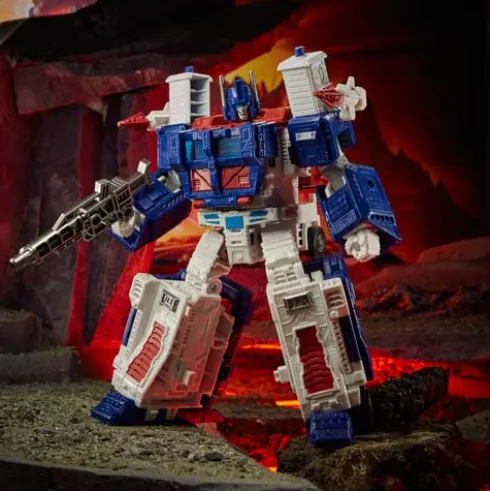 Transformers Generations War for Cybertron: Kingdom Leader WFC-K20 Ultra Magnus