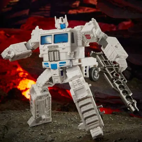 Transformers Generations War for Cybertron: Kingdom Leader WFC-K20 Ultra Magnus