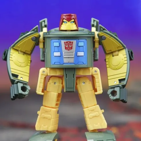 Transformers Legacy Deluxe Class Autobot Cosmos
