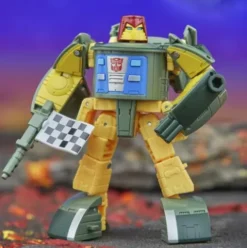 Transformers Legacy Deluxe Class Autobot Cosmos