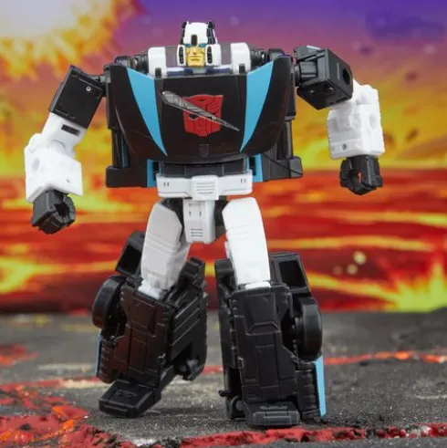 Transformers Legacy Deluxe Class Armada Universe Wheeljack