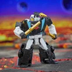 Transformers Legacy Deluxe Class Armada Universe Wheeljack