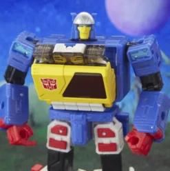 Transformers Legacy Evolution Twincast and Autobot Rewind