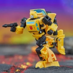 Transformers Legacy United Deluxe Class Bumblebee