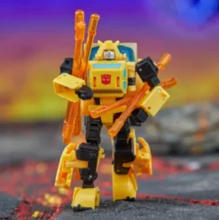 Transformers Legacy United Deluxe Class Bumblebee