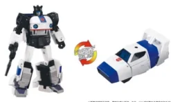 Transformers Takara Tomy Dramatic Capture Series Cybertron Chase