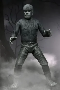 Universal Monsters Figura Ultimate The Wolf Man (Black & White) 18 cm
