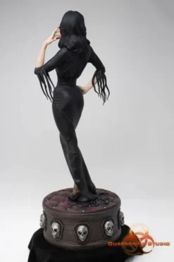 Vampira Estatua 1/6 43 cm