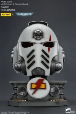 Warhammer 40,000 Casco con Soporte de Exhibición White Scars MkX 44 cm