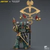 Warhammer Figura Sons of Horus Maloghurst the Twisted, the Warmaster’s Equerry 13 cm