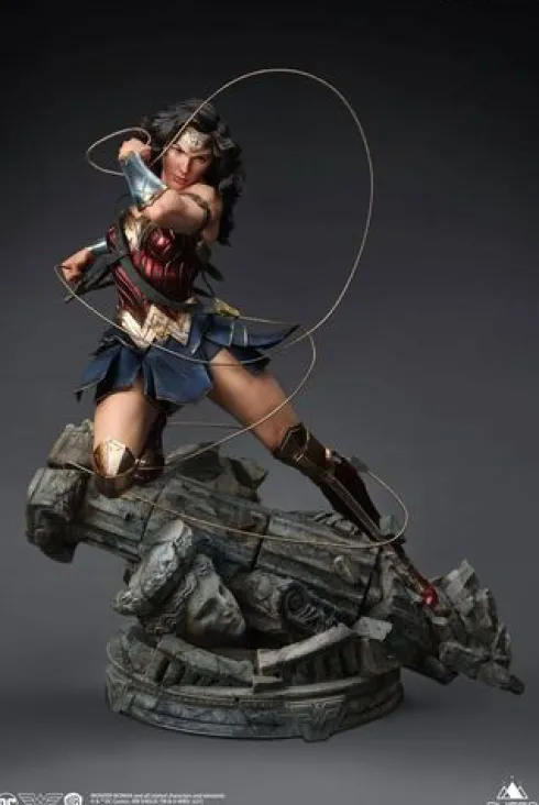 Wonder Woman Comic Estatua 1/4 Wonder Woman Early Bird Version 47 cm