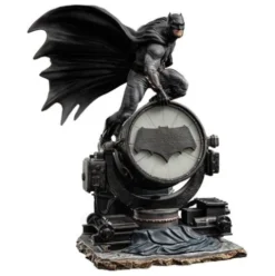 Zack Snyder’s Justice League Estatua 1/10 Deluxe Art Scale Batman on Batsignal 28 cm